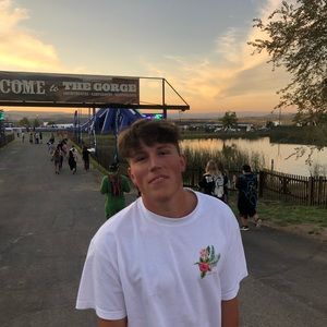 Meet your Posher, Dawson